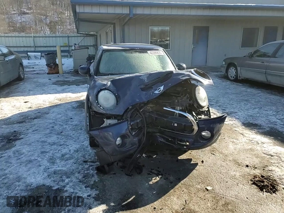 2014 MINI Hardtop S with VIN WMWXM7C51ET986340, listed as a Copart auction lot 42390825 with 71,558 mi miles and Salvage Title. Bid and sale history available at DreamBid. Image 14.