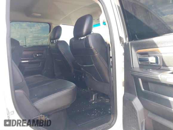 2015 Ram 2500 Laramie with VIN 3C6UR5FL3FG582483, listed as a IAAI auction lot 41307712 with 1 mi miles. Bid and sale history available at carsss.com. Image 8.