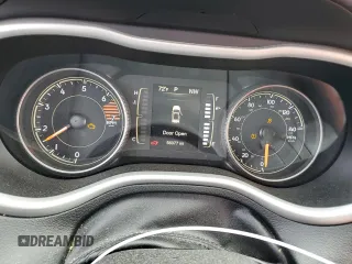 2018 Jeep Cherokee Latitude with VIN 1C4PJLCB5JD605782, listed as a Copart auction lot 51255005 with 56,077 mi miles and Salvage Title. Bid and sale history available at carsss.com. Image 9.
