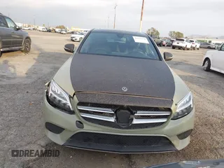 2019 Mercedes-Benz C 300 with VIN 55SWF8DB5KU316922, listed as a IAAI auction lot 41522138 with 96,038 mi miles and . Bid and sale history available at DreamBid. Image 13.