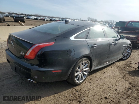 2016 Jaguar XJ R-Sport с VIN SAJWJ1CDXG8W03448, выставлен на аукционе Copart как лот 48188865 с пробегом 65 356 миль миль и Списание • Salvage title. История ставок и продаж доступна на DreamBid. Изображение 3.