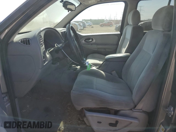 2007 Chevrolet TrailBlazer LS with VIN 1GNDT13S672294232, listed as a Copart auction lot 48737015 with 136,610 mi miles and Salvage Title. Bid and sale history available at DreamBid. Image 7.