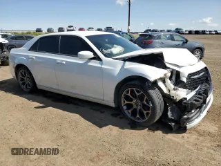 2016 Chrysler 300 S z VIN 2C3CCABG5GH324866, wystawiony jako Copart lot #61854715 z przebiegiem 160 249 mil mil oraz Szkoda całkowita • Salvage title. Historia ofert i sprzedaży dostępna na DreamBid. Obrazek 4.