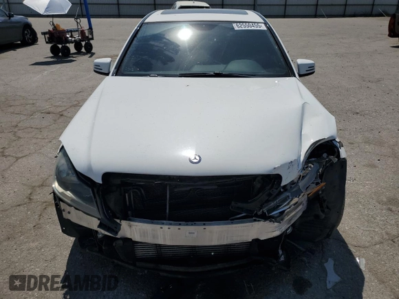 2014 Mercedes-Benz C 250 Sport with VIN WDDGF4HB2EA940916, listed as a Copart auction lot 62550455 with 91,691 mi miles and Salvage title. Bid and sale history available at DreamBid. Image 5.