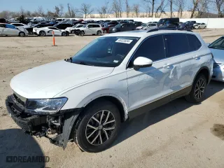 2020 Volkswagen Tiguan SE with VIN 3VV2B7AX4LM174700, listed as a Copart auction lot 46323834 with 53,276 mi miles and Salvage Title. Bid and sale history available at carsss.com. Image 1.