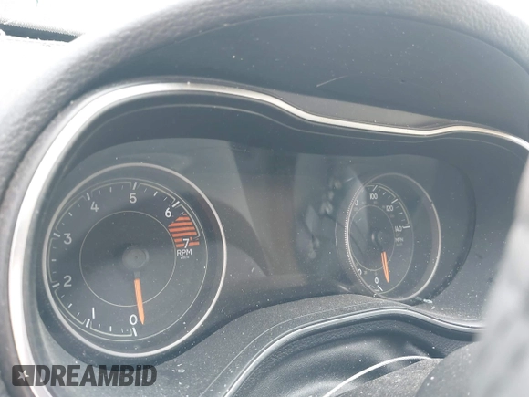 2019 Jeep Cherokee Limited z VIN 1C4PJLDB1KD443567, wystawiony jako IAAI lot #42260548 z przebiegiem Nie podano mil oraz . Historia ofert i sprzedaży dostępna na DreamBid. Obrazek 7.