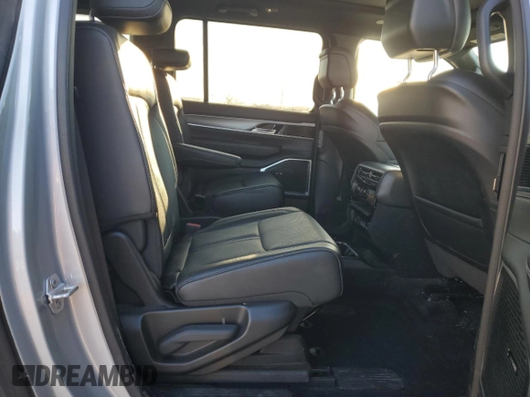 2024 Jeep Wagoneer Series II Carbide with VIN 1C4SJSBP8RS103079, listed as a Copart auction lot 47974685 with 15,990 mi miles and Salvage Title. Bid and sale history available at DreamBid. Image 11.