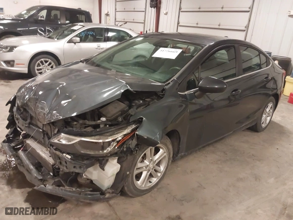 2017 Chevrolet Cruze LT with VIN 1G1BE5SM3H7120717, listed as a IAAI auction lot 41726669 with 132,000 mi miles. Bid and sale history available at carsss.com. Image 17.