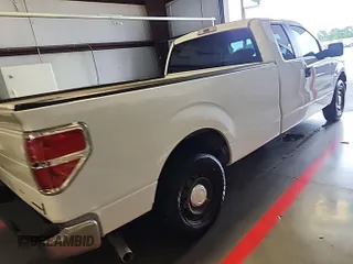 2014 Ford F-150 XL z VIN 1FTFX1CF8EKE37672, wystawiony jako IAAI lot #42585597 z przebiegiem 171 278 mil mil oraz . Historia ofert i sprzedaży dostępna na DreamBid. Obrazek 10.