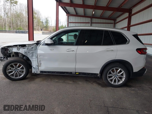 2023 BMW X5 xDrive40i with VIN 5UXCR6C05P9R85868, listed as a IAAI auction lot 41816839 with 34,913 mi miles. Bid and sale history available at carsss.com. Image 15.