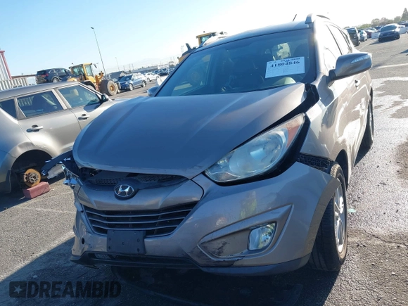 2013 Hyundai Tucson GLS with VIN KM8JU3AC0DU705782, listed as a IAAI auction lot 41804846 with 81,260 mi miles. Bid and sale history available at carsss.com. Image 12.