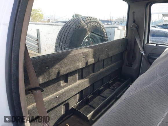 2001 Ford F-350 with VIN 1FDSF34S31EC24884, listed as a IAAI auction lot 41803795 with 254,862 mi miles and . Bid and sale history available at DreamBid. Image 8.