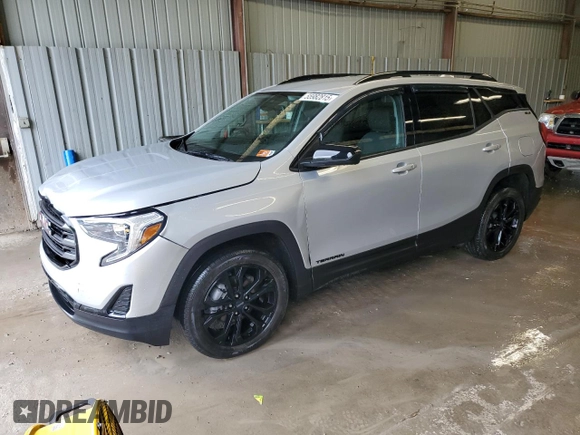 2021 GMC Terrain SLE z VIN 3GKALTEV5ML400876, wystawiony jako Copart lot #55982815 z przebiegiem 38 993 mil mil oraz Szkoda całkowita • Salvage title. Historia ofert i sprzedaży dostępna na DreamBid. Obrazek 1.