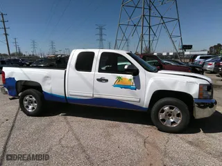 2013 Chevrolet Silverado 1500 LT with VIN 1GCRCSE0XDZ278084, listed as a IAAI auction lot 41826461 with 293,696 mi miles. Bid and sale history available at carsss.com. Image 13.