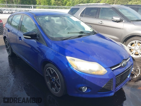 2013 Ford Focus SE with VIN 1FADP3K27DL167849, listed as a IAAI auction lot 42148109 with 127,872 mi miles and . Bid and sale history available at carsss.com. Image 1.