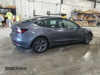 2022 Tesla Model 3 with VIN 5YJ3E1EA3NF370695, listed as a Copart auction lot 53493565 with 80,611 mi miles and Clean Title. Bid and sale history available at carsss.com. Image 3.
