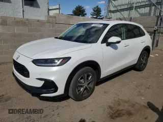 2025 Honda HR-V EX-L z VIN 3CZRZ2H76SM720259, wystawiony jako Copart lot #50909905 z przebiegiem 3 978 mil mil oraz Szkoda całkowita • Salvage title. Historia ofert i sprzedaży dostępna na DreamBid. Obrazek 1.