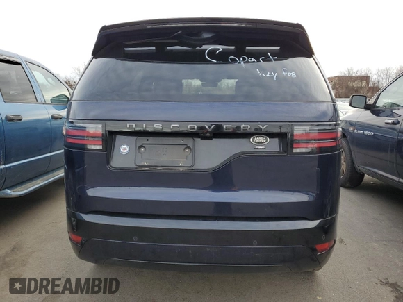 2023 Land Rover Discovery HSE R-Dynamic with VIN SALRM4EU7P2475649, listed as a Copart auction lot 37863294 with 19,571 mi miles. Bid and sale history available at carsss.com. Image 6.