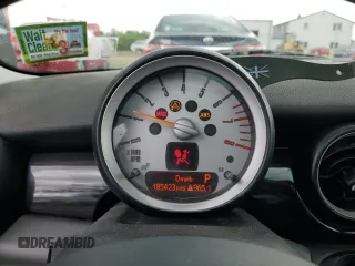 2007 MINI Hardtop S z VIN WMWMF73557TL90986, wystawiony jako Copart lot #57850585 z przebiegiem 185 423 mil mil oraz Szkoda całkowita • Salvage title. Historia ofert i sprzedaży dostępna na DreamBid. Obrazek 9.