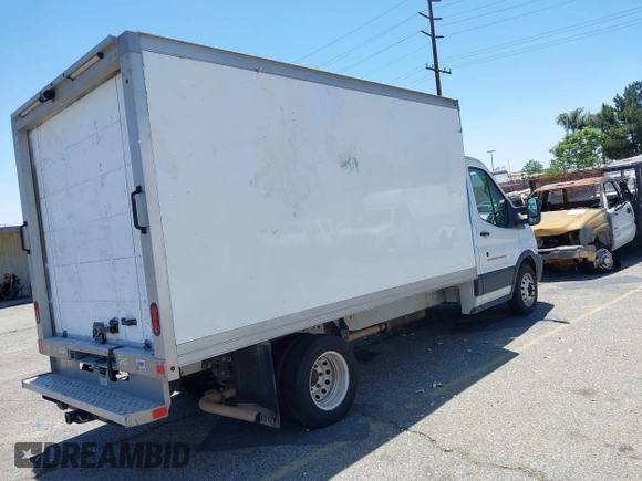 2019 Ford Transit with VIN 1FDBF8ZM7KKA38548, listed as a IAAI auction lot 42251683 with 115,163 mi miles and . Bid and sale history available at DreamBid. Image 4.