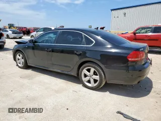 2014 Volkswagen Passat Wolfsburg Edition z VIN 1VWAT7A36EC030197, wystawiony jako Copart lot #59638335 z przebiegiem 236 622 mil mil oraz Szkoda całkowita • Salvage title. Historia ofert i sprzedaży dostępna na DreamBid. Obrazek 2.