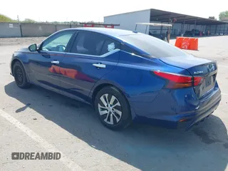 2019 Nissan Altima S z VIN 1N4BL4BV3KC103257, wystawiony jako IAAI lot #42056680 z przebiegiem 99 467 mil mil oraz . Historia ofert i sprzedaży dostępna na DreamBid. Obrazek 3.
