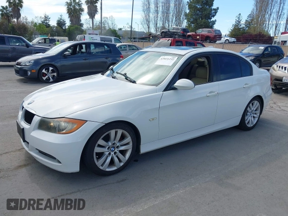 2006 BMW 3 Series 325i with VIN WBAVB13546K000753, listed as a IAAI auction lot 42021232 with 325,298 mi miles and . Bid and sale history available at carsss.com. Image 2.