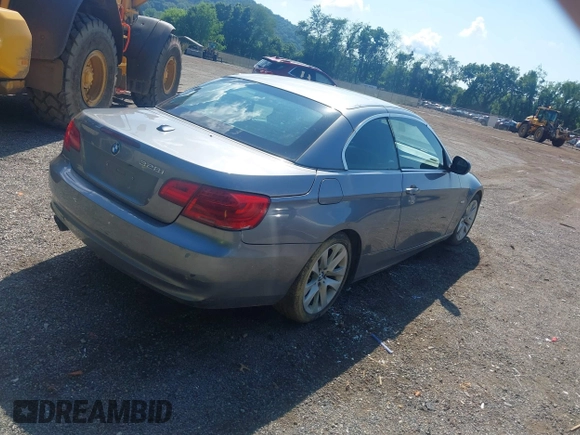 2013 BMW 3 Series 328i with VIN WBADW7C50DE733364, listed as a IAAI auction lot 42633440 with Not provided miles and . Bid and sale history available at DreamBid. Image 4.