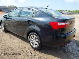 2015 Kia Rio LX z VIN KNADM4A36F6453824, wystawiony jako IAAI lot #42271551 z przebiegiem 114 256 mil mil oraz . Historia ofert i sprzedaży dostępna na DreamBid. Obrazek 3.