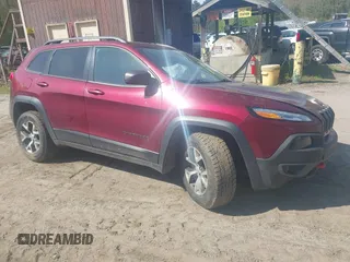 2018 Jeep Cherokee Trailhawk z VIN 1C4PJMBX1JD619990, wystawiony jako IAAI lot #42240308 z przebiegiem Nie podano mil oraz . Historia ofert i sprzedaży dostępna na DreamBid. Obrazek 1.
