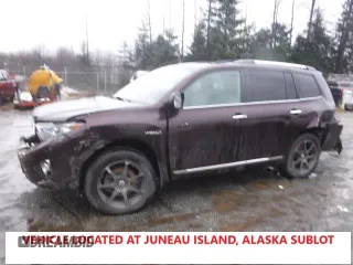 2011 Toyota Highlander Hybrid Limited with VIN JTEDC3EH1B2001265, listed as a Copart auction lot 41340335 with 73,843 mi miles and Salvage Title. Bid and sale history available at carsss.com. Image 1.