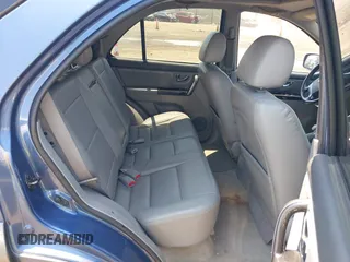 2007 Kia Sorento LX with VIN KNDJD736775665931, listed as a IAAI auction lot 42471301 with 119,870 mi miles and . Bid and sale history available at DreamBid. Image 8.