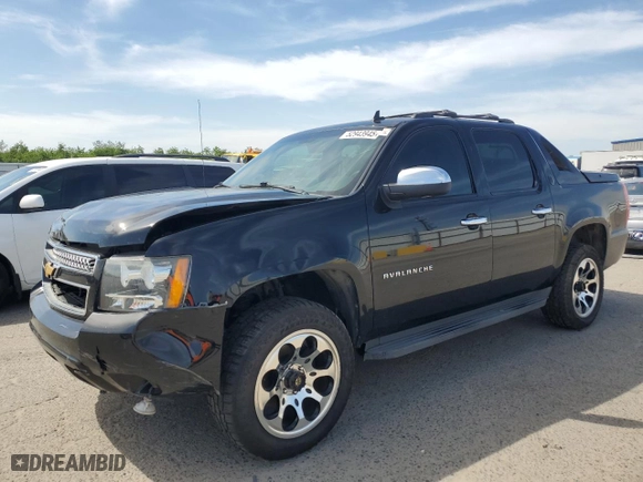 2013 Chevrolet Avalanche LS with VIN 3GNMCEE07DG160304, listed as a Copart auction lot 52943945 with 139,643 mi miles and Salvage Title. Bid and sale history available at carsss.com. Image 1.