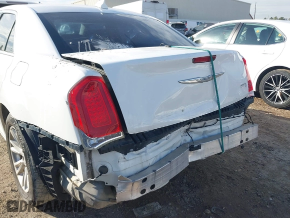2017 Chrysler 300 C with VIN 2C3CCAEG7HH596512, listed as a IAAI auction lot 41360871 with 139,729 mi miles and . Bid and sale history available at DreamBid. Image 18.