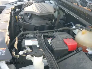 2021 Chevrolet Blazer LT z VIN 3GNKBCRS0MS504370, wystawiony jako IAAI lot #43062137 z przebiegiem 91 604 mil mil oraz . Historia ofert i sprzedaży dostępna na DreamBid. Obrazek 20.