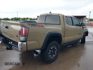 2020 Toyota Tacoma SR5 with VIN 5TFCZ5AN7LX231676, listed as a IAAI auction lot 42596728 with 101,362 mi miles and . Bid and sale history available at DreamBid. Image 4.