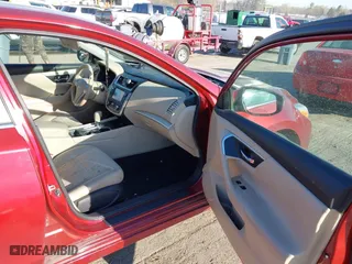 2016 Nissan Altima 2.5 SL with VIN 1N4AL3AP8GC147545, listed as a IAAI auction lot 41892714 with 70,991 mi miles. Bid and sale history available at carsss.com. Image 5.
