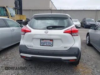 2020 Nissan Kicks SR z VIN 3N1CP5DV2LL543887, wystawiony jako IAAI lot #42153454 z przebiegiem 25 573 mil mil oraz . Historia ofert i sprzedaży dostępna na DreamBid. Obrazek 17.
