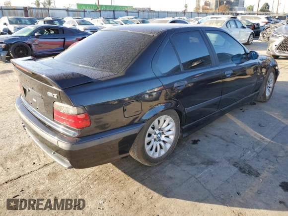 1998 BMW M3 z VIN WBSCD932XWEE08919, wystawiony jako Copart lot #84434704 z przebiegiem Nie podano mil oraz Szkody całkowita. Historia ofert i sprzedaży dostępna na DreamBid. Obrazek 3.