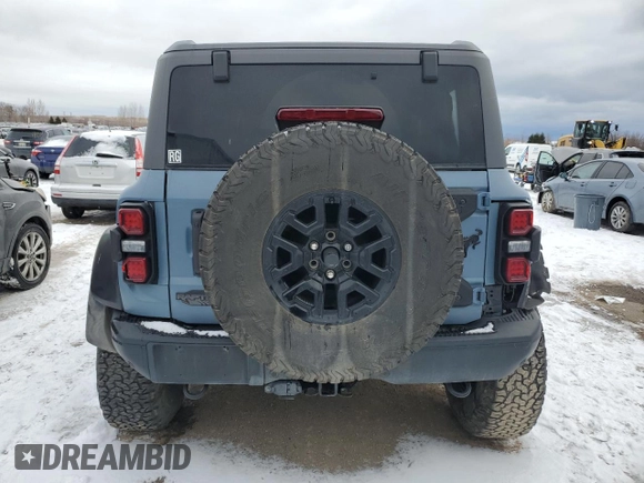 2023 Ford Bronco Raptor z VIN 1FMEE5JR9PLB57242, wystawiony jako Copart lot #88727685 z przebiegiem 43 259 mil mil oraz Szkoda całkowita • Salvage title. Historia ofert i sprzedaży dostępna na DreamBid. Obrazek 6.