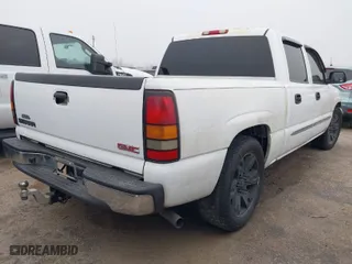 2007 GMC Sierra 1500 Classic SL with VIN 2GTEC13V571169357, listed as a IAAI auction lot 41709256 with 250,542 mi miles. Bid and sale history available at carsss.com. Image 4.