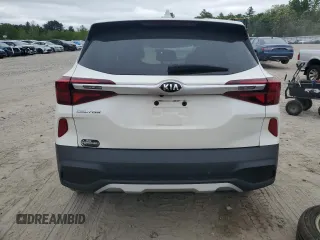 2021 Kia Seltos LX with VIN KNDEPCAA4M7118303, listed as a Copart auction lot 58011615 with 45,750 mi miles and Salvage title. Bid and sale history available at DreamBid. Image 6.
