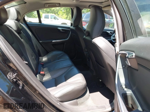 2013 Volvo S60 T5 Premier with VIN YV1612FS8D2206831, listed as a IAAI auction lot 42409968 with 131,992 mi miles and . Bid and sale history available at DreamBid. Image 8.