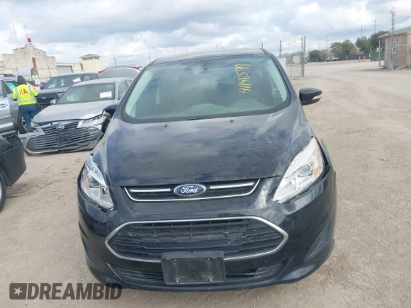 2017 Ford C-Max SE z VIN 1FADP5AU3HL113288, wystawiony jako IAAI lot #41146599 z przebiegiem 38 887 mil mil oraz . Historia ofert i sprzedaży dostępna na DreamBid. Obrazek 12.