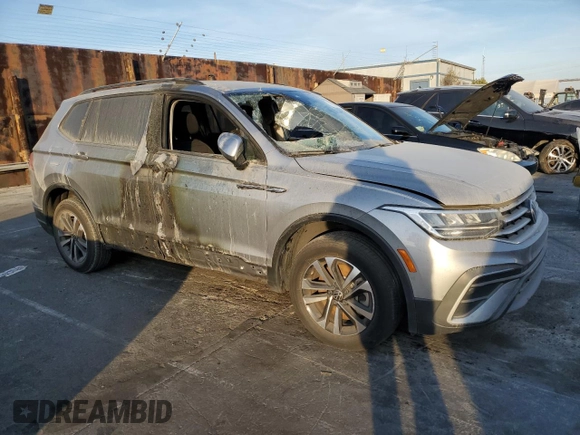 2023 Volkswagen Tiguan S with VIN 3VVFB7AX6PM001994, listed as a Copart auction lot 81246484 with 34,336 mi miles and Clean title. Bid and sale history available at DreamBid. Image 4.