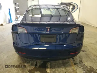 2022 Tesla Model 3 with VIN 5YJ3E1EA5NF372643, listed as a Copart auction lot 54096985 with 43,438 mi miles and Clean Title. Bid and sale history available at DreamBid. Image 6.