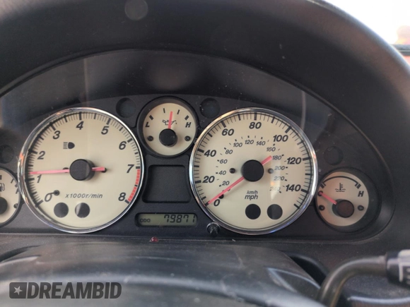 2002 Mazda MX-5 Miata Cloth z VIN JM1NB353X20229549, wystawiony jako Copart lot #54549205 z przebiegiem 79 871 mil mil oraz Szkoda całkowita • Salvage title. Historia ofert i sprzedaży dostępna na DreamBid. Obrazek 9.