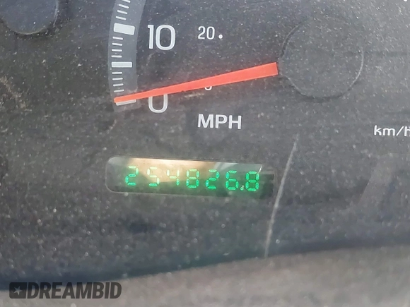 2001 Ford F-150 XL z VIN 1FTRX17WX1NB86721, wystawiony jako IAAI lot #42319610 z przebiegiem 254 826 mil mil oraz . Historia ofert i sprzedaży dostępna na DreamBid. Obrazek 7.