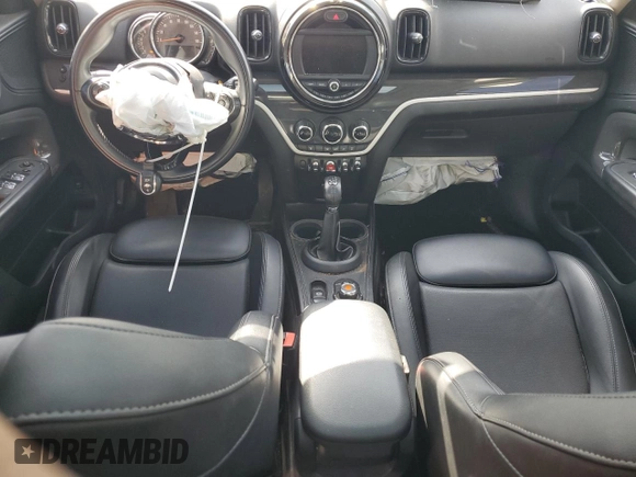 2018 MINI Countryman Cooper S with VIN WMZYT3C39J3E00076, listed as a Copart auction lot 82744654 with 96,632 mi miles and Salvage Title. Bid and sale history available at carsss.com. Image 8.