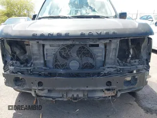 2005 Land Rover Range Rover z VIN SALMF11445A197370, wystawiony jako IAAI lot #42129179 z przebiegiem Nie podano mil oraz . Historia ofert i sprzedaży dostępna na DreamBid. Obrazek 6.